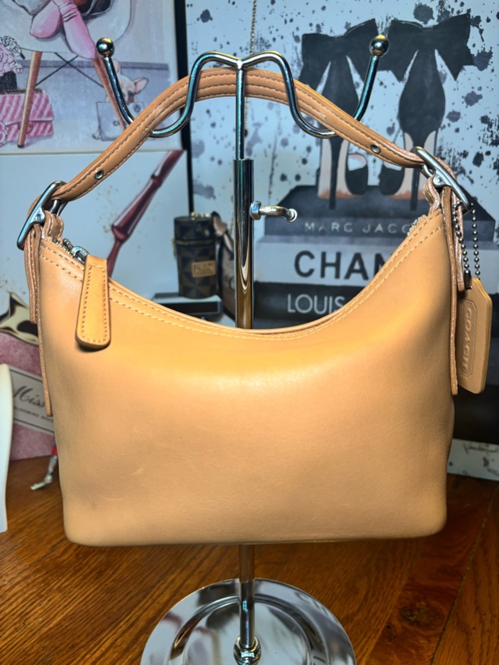 Vintage Coach British Tan Glove-Tanned Leather Baguette Shoulder Bag #9844 Y2K